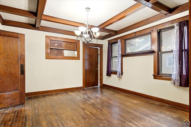 1216 SW Boswell AVE, Topeka, KS 66604