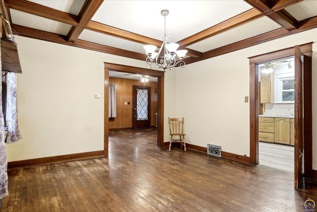 1216 SW Boswell AVE, Topeka, KS 66604
