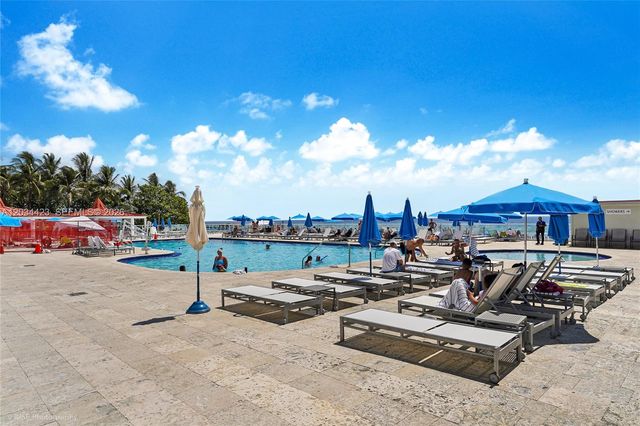 19201 Collins Avenue 827, Sunny Isles Beach, FL 33160