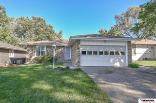 5320 Spruce Street, Lincoln, NE 68516