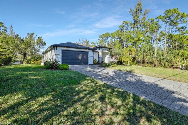 10071 Strike LN, Bonita Springs, FL 34135