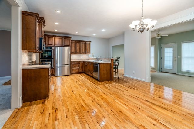 8511 Knox Road, West Frankfort, IL 62896