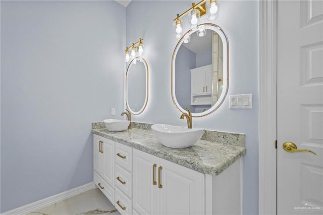 2219 Kirk Avenue, Mission, TX 78572