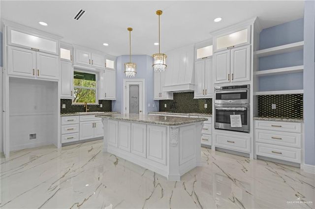 2219 Kirk Avenue, Mission, TX 78572