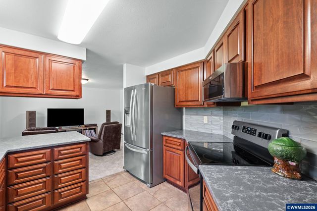 5189 Rosewood St, Lake Oswego, OR 97035