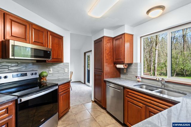 5189 Rosewood St, Lake Oswego, OR 97035