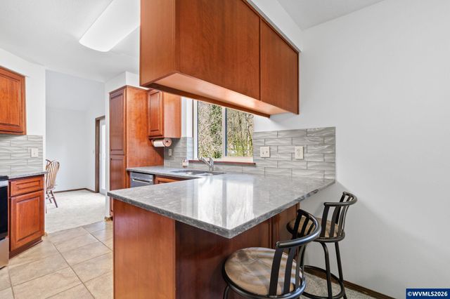 5189 Rosewood St, Lake Oswego, OR 97035