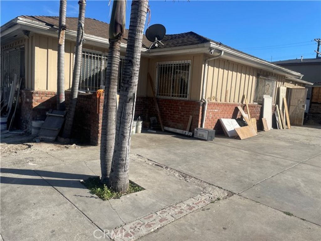 674 E 115th, Los Angeles, CA 90059