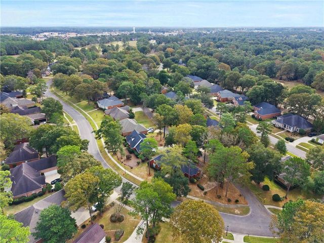 9340 Aspen Circle, Daphne, AL 36527