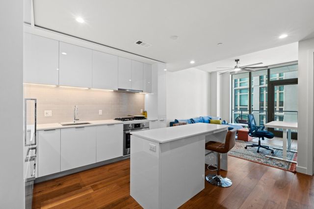 44 East Ave 1602, Austin, TX 78701