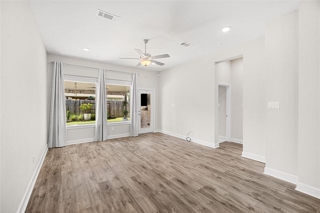 15611 Rising Wren Court, Conroe, TX 77302