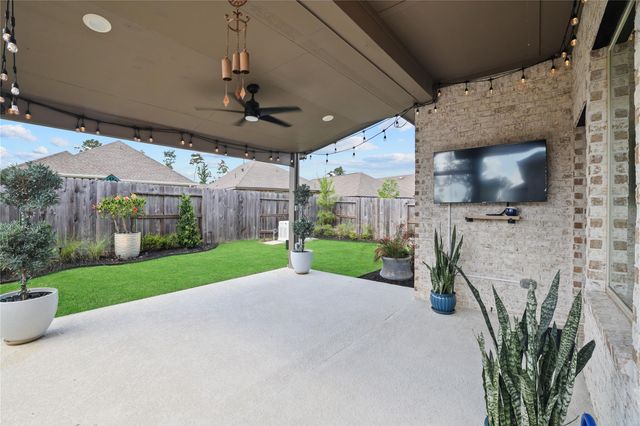 15611 Rising Wren Court, Conroe, TX 77302