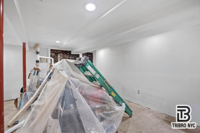 126 Hall Street, New York City, NY 11205