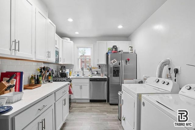 126 Hall Street, New York City, NY 11205