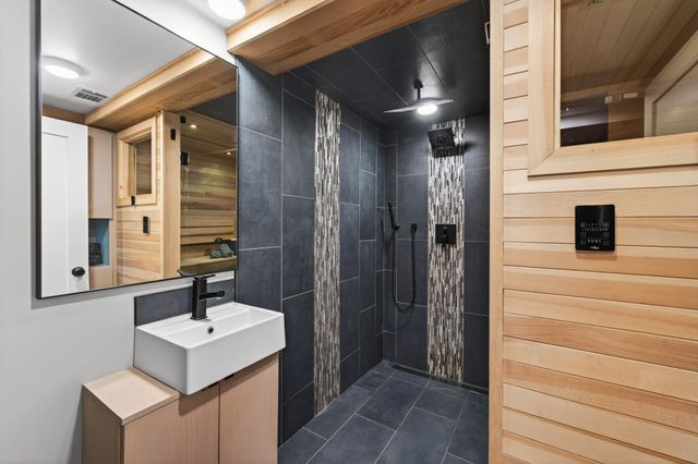 5648 Oliver Avenue S, Minneapolis, MN 55419