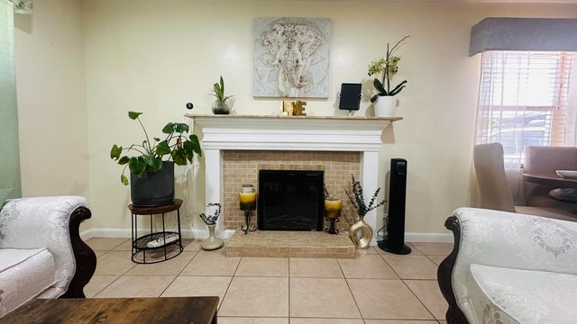 6710 Forest Court, West Palm Beach, FL 33405
