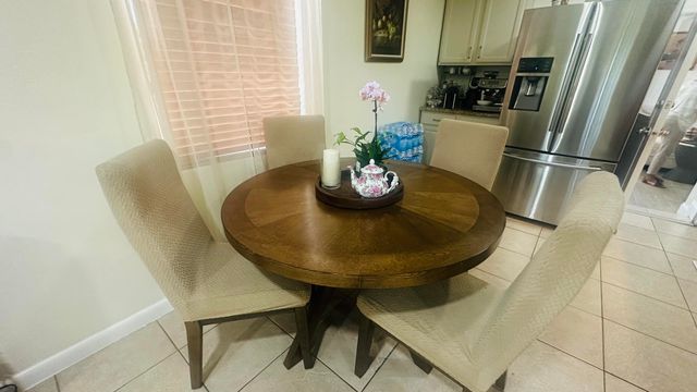 6710 Forest Court, West Palm Beach, FL 33405