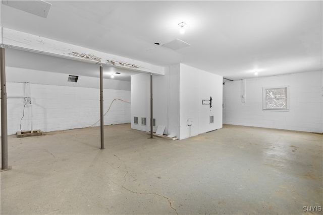 9821 State Route 365 Highway, Trenton, NY 13354