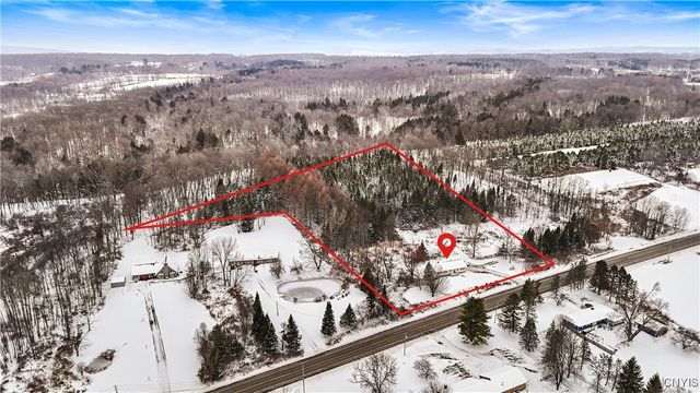 9821 State Route 365 Highway, Trenton, NY 13354