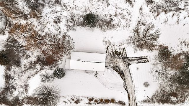 9821 State Route 365 Highway, Trenton, NY 13354