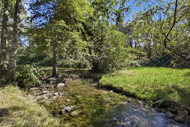 11745 Del Paso Ct, Auburn, CA 95602
