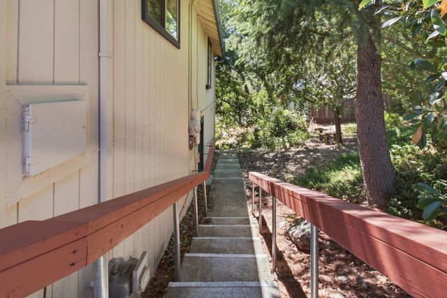 11745 Del Paso Ct, Auburn, CA 95602