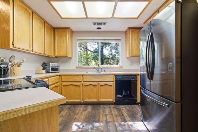 11745 Del Paso Ct, Auburn, CA 95602