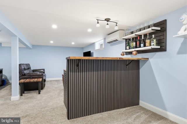 126 W MAPLE AVE, Morrisville, PA 19067