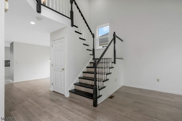 450 Vanderveer Rd, Bridgewater Twp., NJ 08807