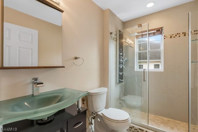450 Vanderveer Rd, Bridgewater Twp., NJ 08807