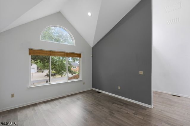 450 Vanderveer Rd, Bridgewater Twp., NJ 08807