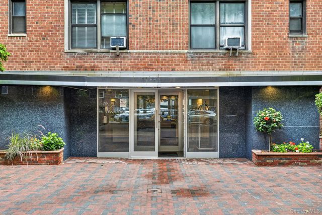 110-45 71st Road 7E, Forest Hills, NY 11375