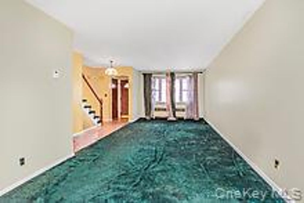 2937 Laconia Avenue, Bronx, NY 10469 — photo 3