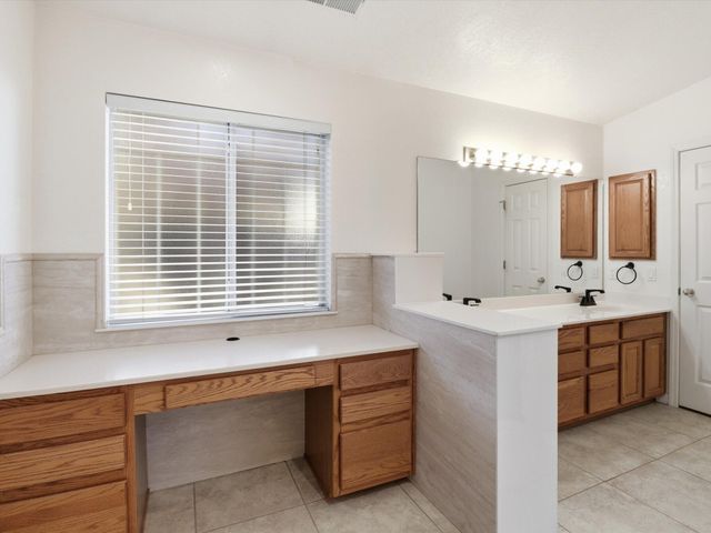 11809 Joshua Tree Place SE, Albuquerque, NM 87123