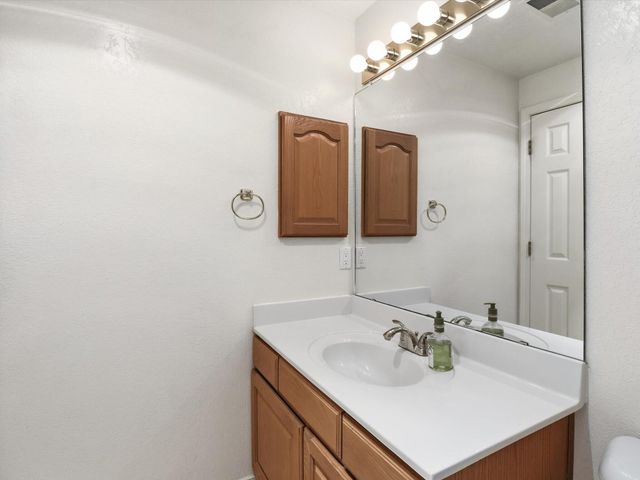 11809 Joshua Tree Place SE, Albuquerque, NM 87123