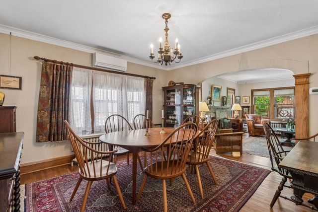 4904 Thomas Avenue S, Minneapolis, MN 55410