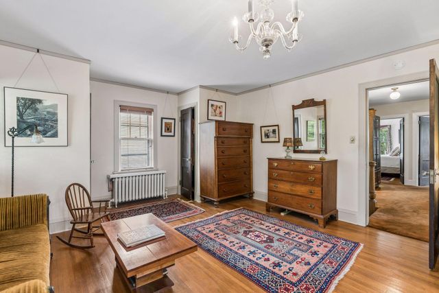 4904 Thomas Avenue S, Minneapolis, MN 55410