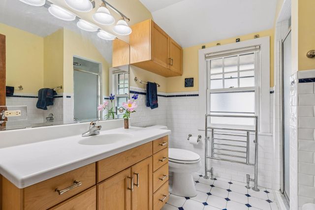 4904 Thomas Avenue S, Minneapolis, MN 55410