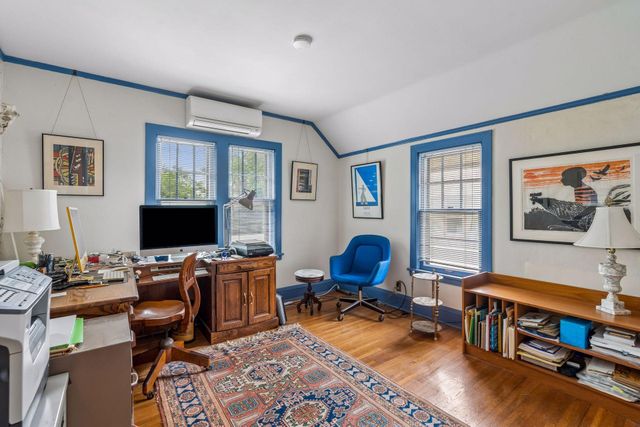 4904 Thomas Avenue S, Minneapolis, MN 55410