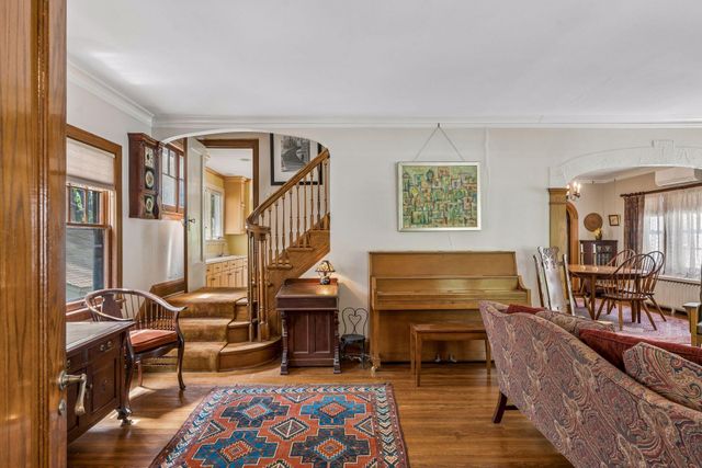 4904 Thomas Avenue S, Minneapolis, MN 55410