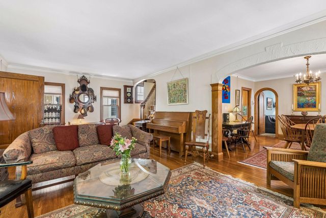 4904 Thomas Avenue S, Minneapolis, MN 55410