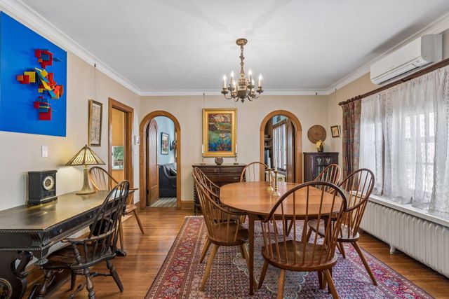 4904 Thomas Avenue S, Minneapolis, MN 55410
