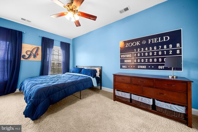 43837 RIVERPOINT DR, Leesburg, VA 20176