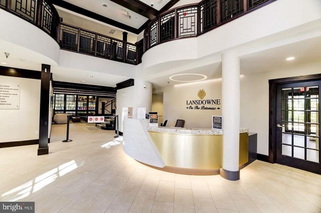 43837 RIVERPOINT DR, Leesburg, VA 20176