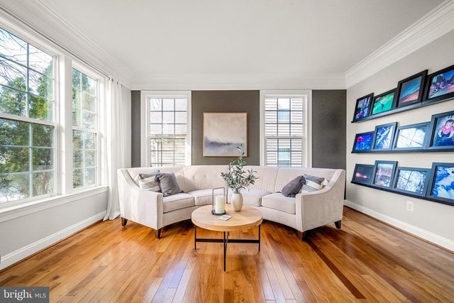 43837 RIVERPOINT DR, Leesburg, VA 20176