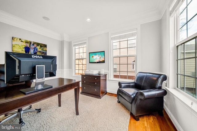 43837 RIVERPOINT DR, Leesburg, VA 20176