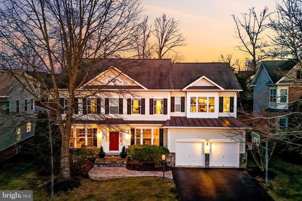 43837 RIVERPOINT DR, Leesburg, VA 20176