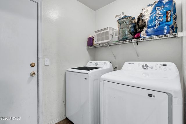 3233 W HUNTINGTON Drive, Phoenix, AZ 85041