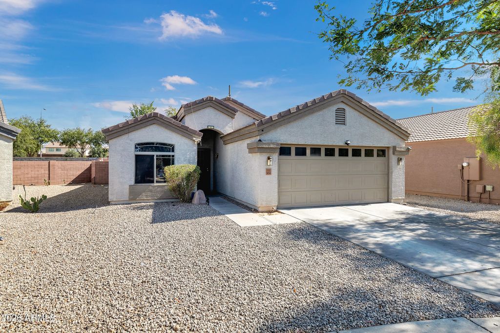 3233 W HUNTINGTON Drive, Phoenix, AZ 85041