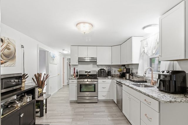 762 W Yarmouth, Yarmouth, MA 02675
